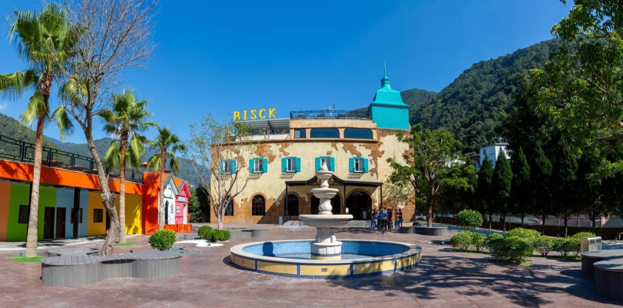 פולי Bisck Hotel & Resort מראה חיצוני תמונה