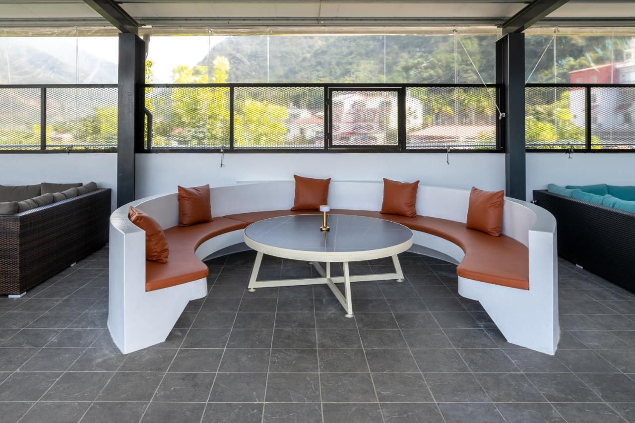 פולי Bisck Hotel & Resort מראה חיצוני תמונה